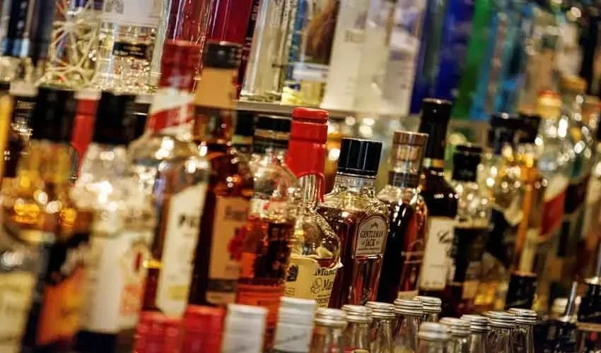 اسلام آباد ہوٹلوں کو شراب فروخت کی اجازت، سخت شرائط کے ساتھ لائسنس جاری
