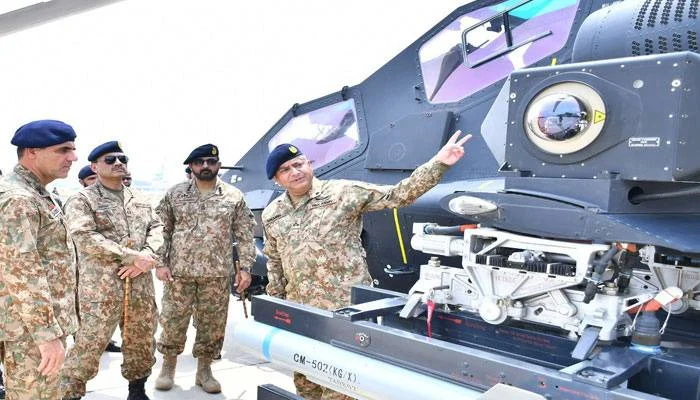 پاک فوج بدلتے ہوئے جنگی ماحول میں فیصلہ کن برتری برقرار رکھے گی، فیلڈ مارشل