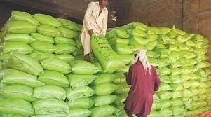 کھاد کی قیمتوں میں اضافہ، حکومت کا سخت ردعمل اور متبادل اقدامات