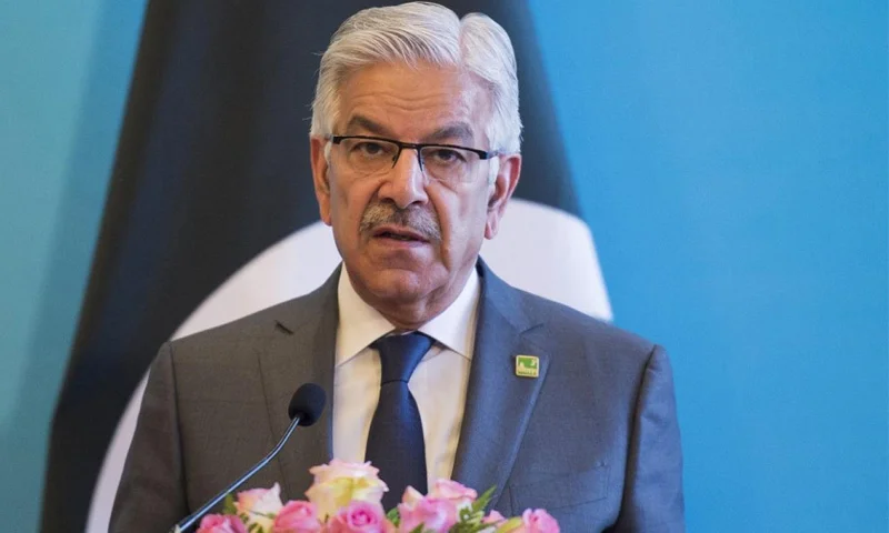 سیلاب کا خطرہ ابھی ٹلہ نہیں، بھارتی شہریوں کی لاشیں پانی میں بہہ کر آئیں: وزیر دفاع