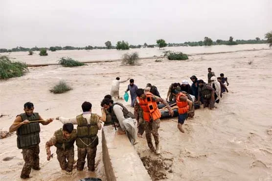 سیلابی صورتحال: وفاقی حکومت نے پنجاب کے 8 اضلاع میں فوج تعینات کردی
