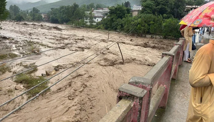 ڈیمز نہ بننے سے کھربوں روپے مالیت کا پانی سمندر برد ہوگیا
