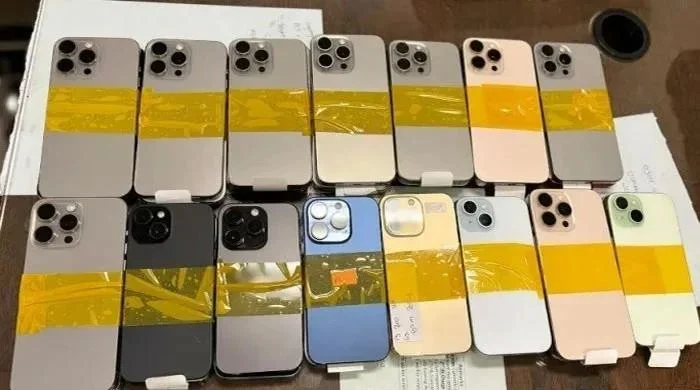 بس میں سفر کرنیوالی لڑکی کی اچانک موت، جسم سے چپکے 26 آئی فونز برآمد