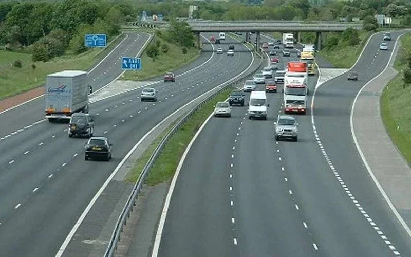 لاہور اسلام آباد موٹر وے ٹول ٹیکس میں اضافہ، نئے نرخ نافذ العمل