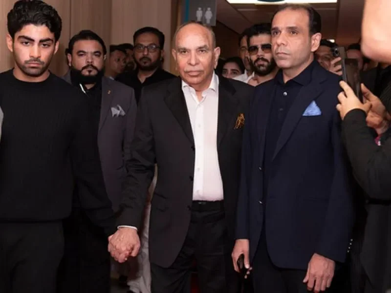 ملک ریاض منی لانڈرنگ 22 ارب روپے: نیب نے شکایت درج کروا دی