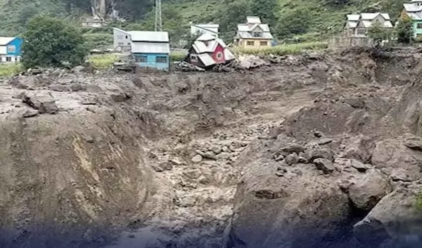 مقبوضہ کشمیر کلاؤڈ برسٹ سے 50 ہلاکتیں اور 200 افراد لاپتا