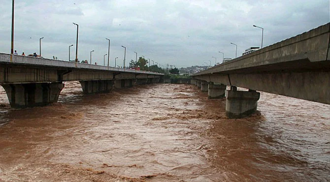 بھارت کی آبی جارحیت: دریائے راوی میں نچلے درجے کا سیلاب