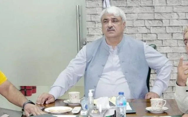 طبی عملے کو تین ہفتوں کی چھٹی: پنجاب میں ڈاکٹرز کی چھٹیوں کی نئی پالیسی