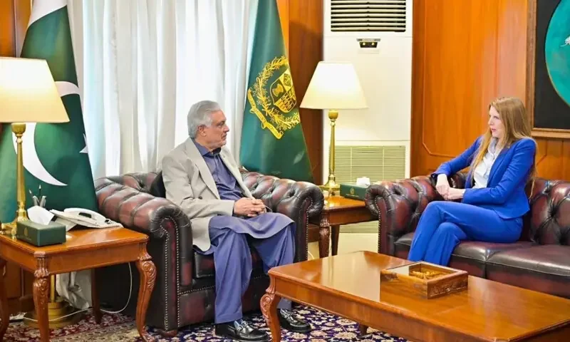 برطانیہ سیلاب زدگان کیلئے 30 لاکھ پاؤنڈ کی ہنگامی امداد فراہم کرے گا