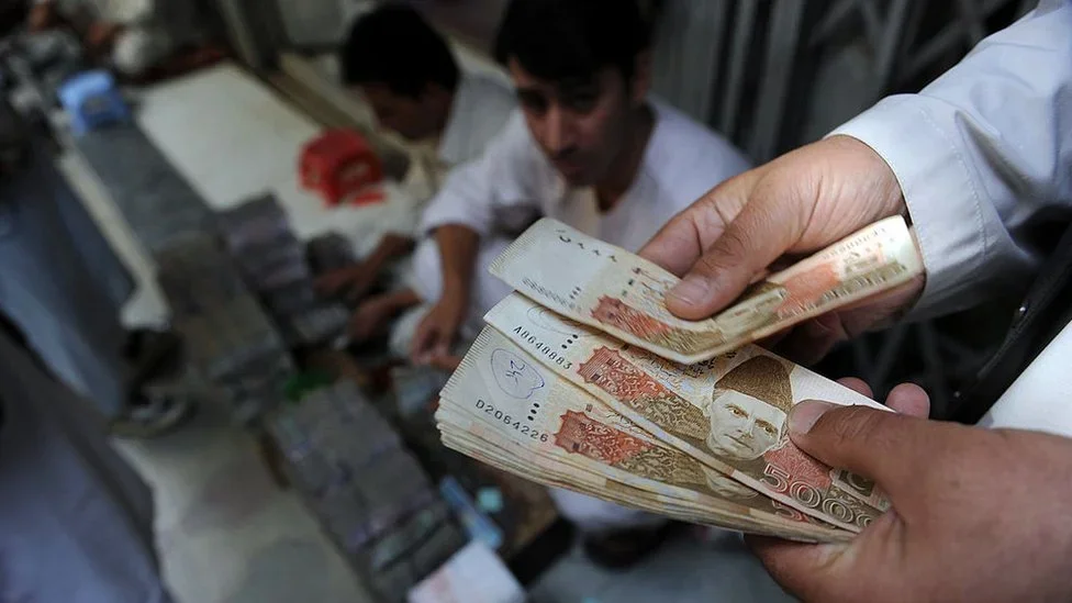 گردشی قرض سے متعلق معاہدہ، بجلی صارفین پر کوئی نیا بوجھ نہیں ڈالا جائے گا، وزارت خزانہ