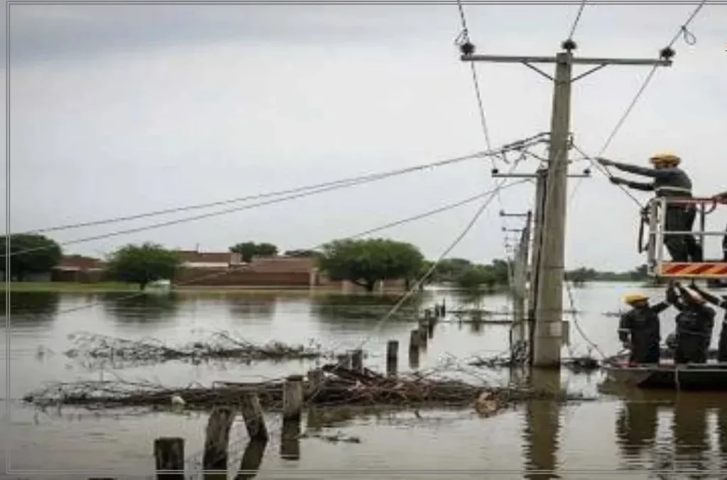سیلاب سے متاثر ہونے والے 382 فیڈرز مکمل، 203 جزوی بحال کر دیئے گئے