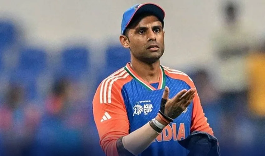 پاکستان کی شکایت کا نوٹس، بھارتی کپتان سوریاکمارکے متنازعہ بیان پر کارروائی کا امکان