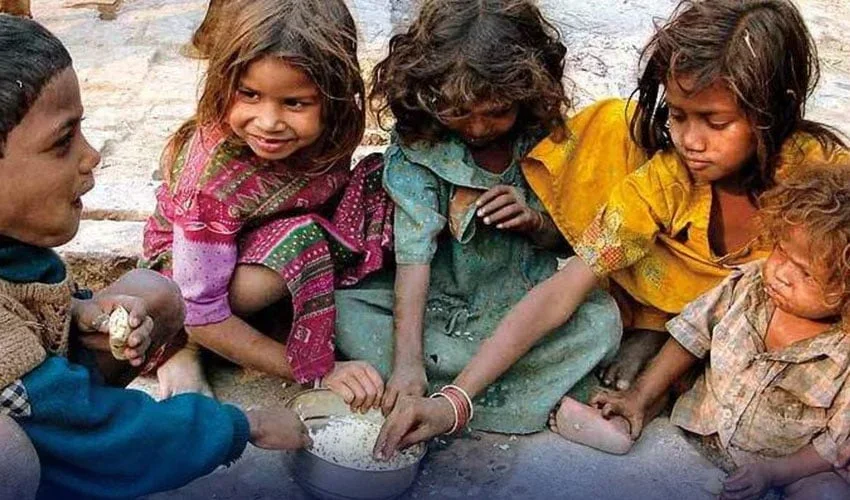 غربت کی شرح میں 7 فیصد اضافہ، پاکستان میں شرح غربت تشویشناک حد تک بڑھ گئی