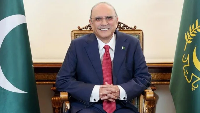 پاکستان عالمی بحری برادری کا ذمہ دار رکن بن کر ابھر رہا ہے: صدر مملکت