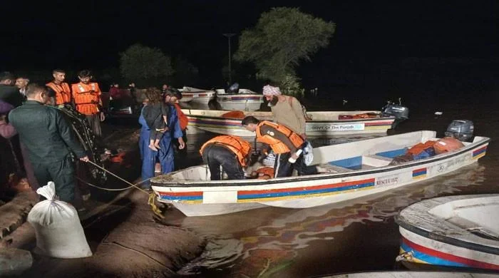 پنجاب حکومت کا نجی کشتیوں کو ریگولیٹ کرنے کا فیصلہ، اے سی جلالپور پیر والا عہدے سے فارغ