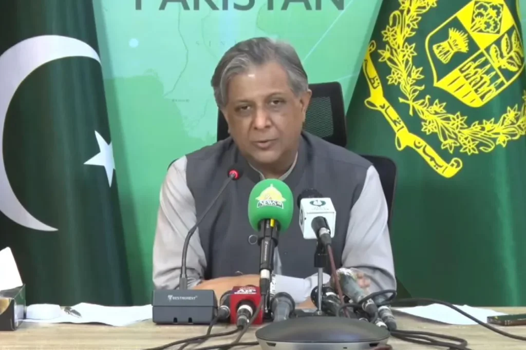 جج صاحبان کو اپنے تحفظات سرعام بیان کرتے ہوئے احتیاط برتنی چاہیے، وزیر قانون