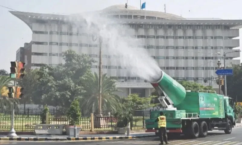 بھارت کی دیوالی کے بعد پنجاب میں اسموگ کی شدت میں اضافہ، لاہور خطرناک حد تک آلودہ