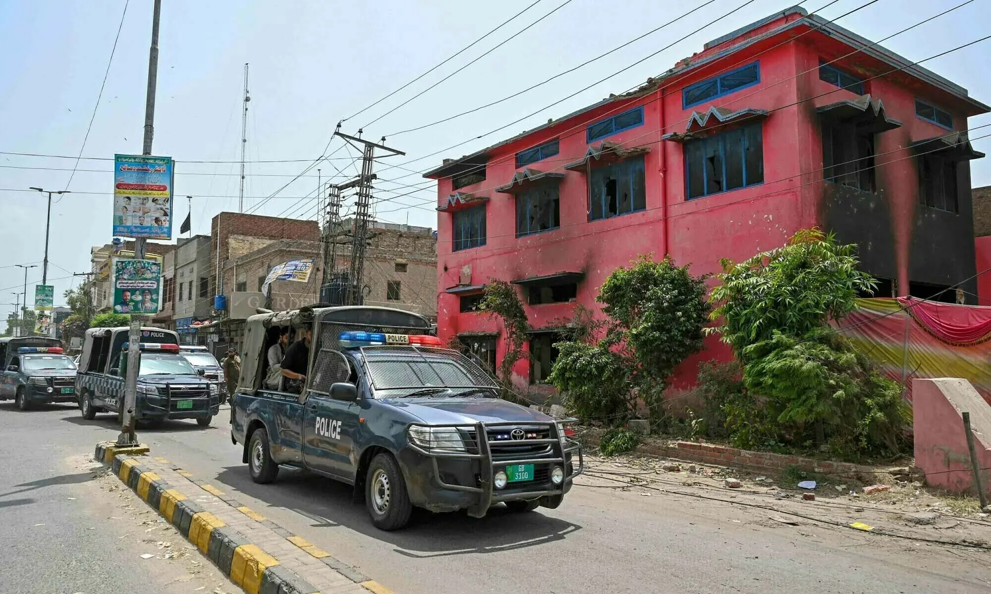 پنجاب میں مذہبی جماعت کے خلاف کریک ڈاؤن جاری، پولیس کی سخت کارروائیاں