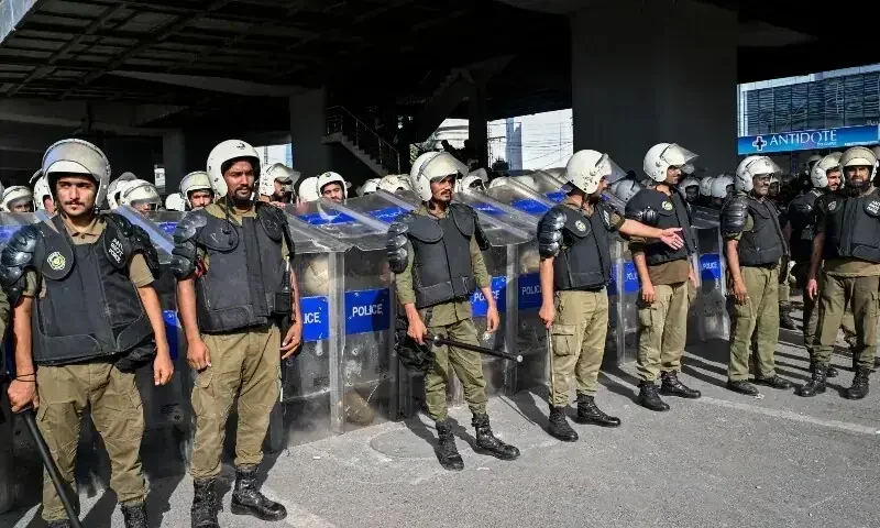 مریدکے میں کریک ڈاؤن کے بعد زیادہ تر ٹی ایل پی رہنما زیرِ زمین چلے گئے