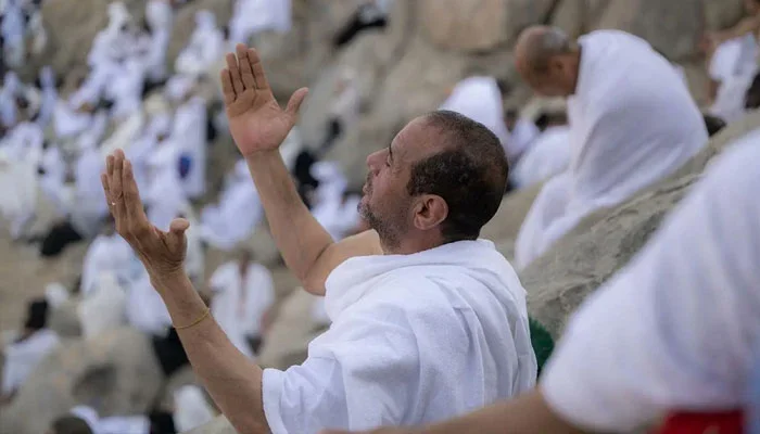 پرائیویٹ اسکیم حج 2026: عازمین حج کے لیے خوشخبری، بکنگ کی ڈیڈ لائن میں توسیع