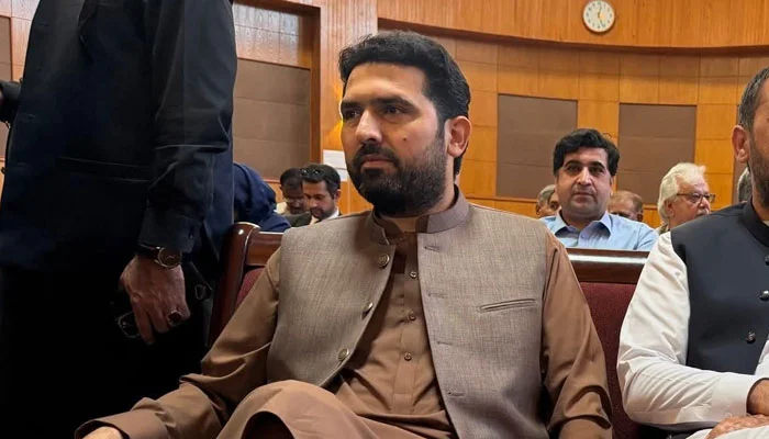 وزیراعلیٰ کے پی سہیل آفریدی بیان: آئینی بحران اور انصاف پر کھل کر گفتگو