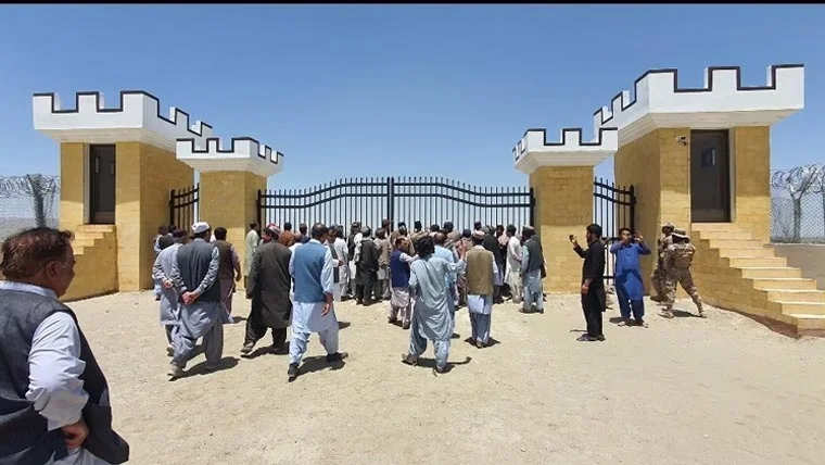 طالبان حکومت سے رابطہ: پاکستان افغانستان بادینی بارڈر جلد کھلے گا