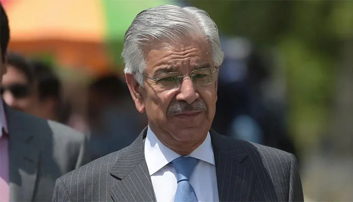 جن افغان مہاجرین کے پاس دستاویزات نہیں، انہیں واپس بھجوائیں گے: خواجہ آصف