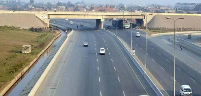 پنجاب میں کچے کے ڈاکوؤں کے خطرے پر ایم-5 موٹروے پر حفاظتی قافلے تعینات