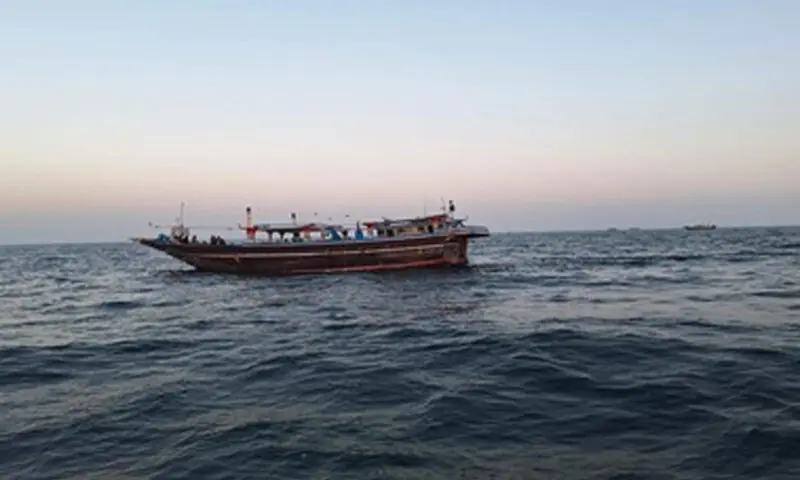 سمندری راستے ڈیزل اسمگلنگ کی کوشش ناکام، 2 کروڑ روپے کا ایندھن برآمد