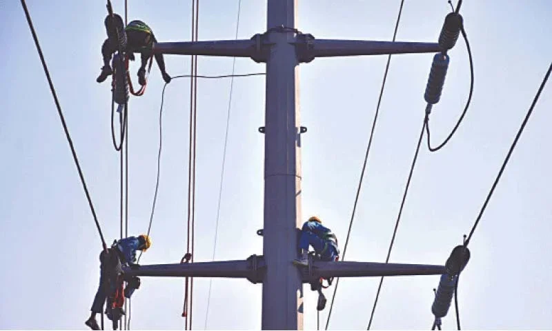 جولائی تا ستمبر بجلی کے شعبے کا گردشی قرضہ 79 ارب روپے بڑھ گیا