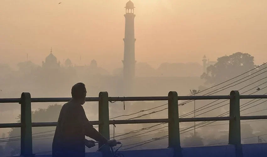 اسموگ سے سانس کی بیماریاں: قومی ادارہ صحت کی خطرے کی ایڈوائزری