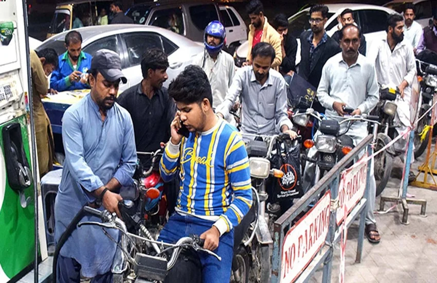 ملک میں ڈیزل کی قلت — پیٹرولیم ڈیلرز ایسوسی ایشن نے اوگرا کو خط لکھ دیا