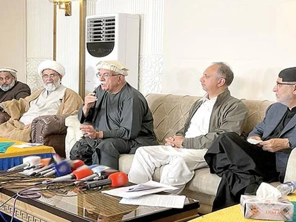 27ویں ترمیم کی منظوری کے بعد سیاسی رہنماؤں کی مشاورتی میٹنگ