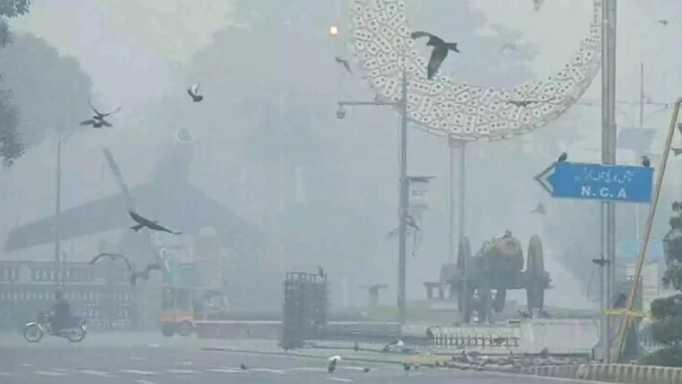 پنجاب کی فضا مضر صحت — لاہور دوبارہ آلودہ ترین شہروں میں سرفہرست