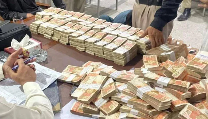 کوہستان اسکینڈل میں پلی بارگین، ملزم نے 14 ارب روپے واپس کرنے کی درخواست دے دی