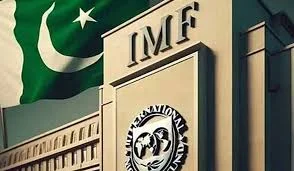 آئی ایم ایف کی رپورٹ: پاکستان ڈیفالٹ کے خطرے سے دور مگر معاشی چیلنج برقرار