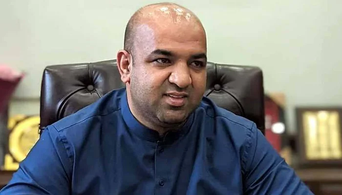 پنجاب میں طلبہ کو لیپ ٹاپ دینے کا فیصلہ، نجی اداروں کے طلبہ بھی شامل