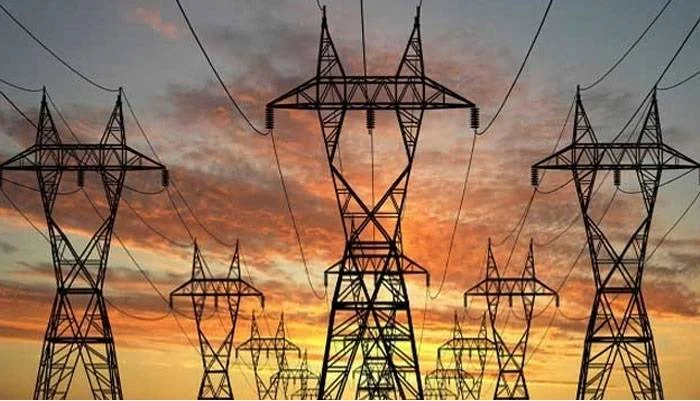 بجلی کی قیمتوں میں کمی: وفاقی حکومت کا بڑا ریلیف پلان