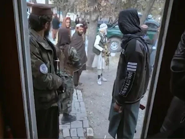 افغانستان عالمی تنہائی کا شکار، جاپان نے بھی افغان سفارت خانہ بند کر دیا