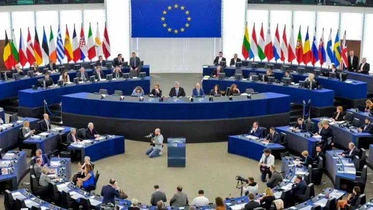 یورپی یونین امریکا تجارتی معاہدہ: ٹیرف تنازع پر یورپ کا سخت مؤقف