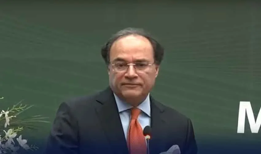 معاشی بہتری کی علامت: پاکستان کا قرضہ جی ڈی پی کے 70 فیصد پر آگیا